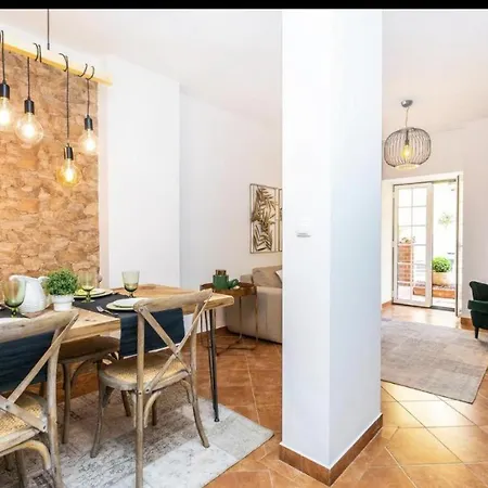 Sao Bento 1 Bedroom Garden Lisbon